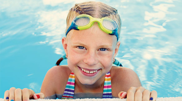 Mädchen Brille